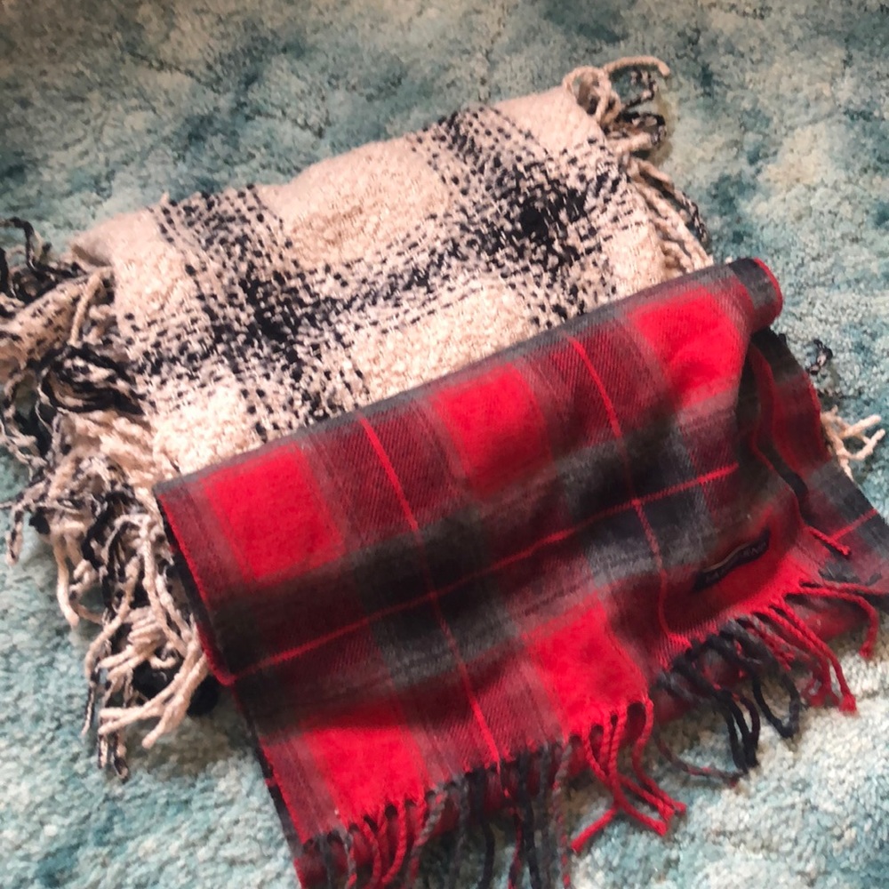 Scarfs